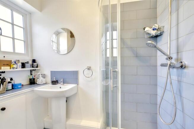 Ensuite 1_1.jpeg