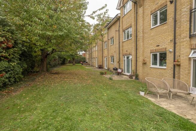 25-wells-place-00...