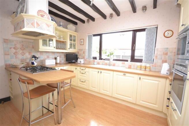 BREAKFAST KITCHEN