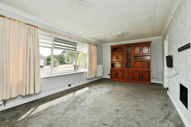 3 bed Detached Bungalow for sale Image 5