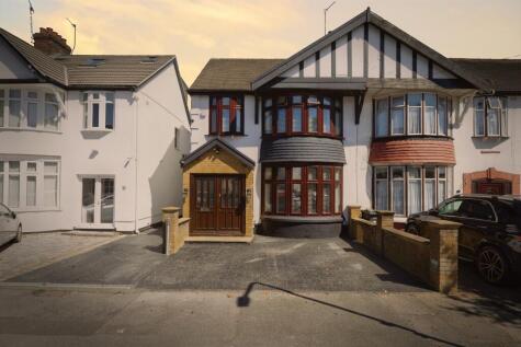 Sandhurst Drive, Ilford
