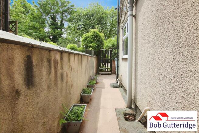 REAR ENCLOSED YARD
