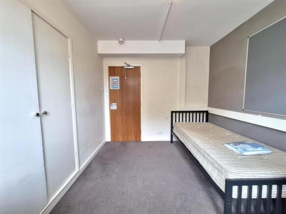 Room 16 Martindale (2).jpg