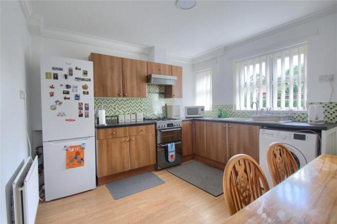 3 bed Semi-Detached for sale Image 8
