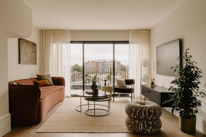 Adam Firman_Leufroy_Fulham Road_Apartment 9_High R