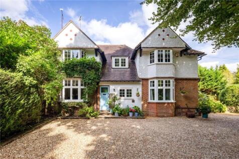 Kiln Way, Grayshott, Hindhead, Hampshire, GU26