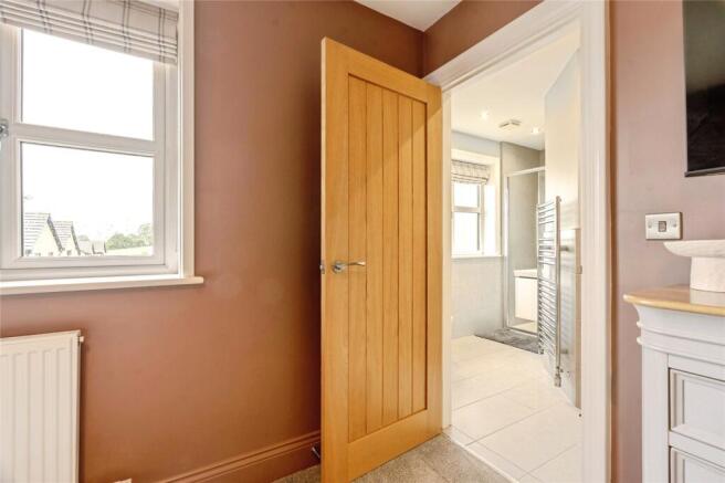 3 bed Detached for sale Image 12