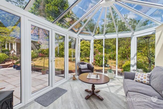 Clifton Way, Burton-on-Trent photo 4