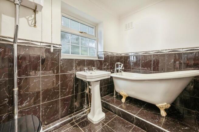2 bed Detached for sale Image 4