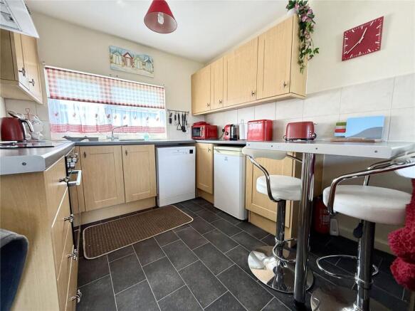 2 bed Bungalow for sale Image 4