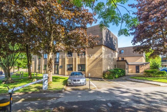 Front image 2