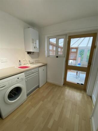 Kitchen: