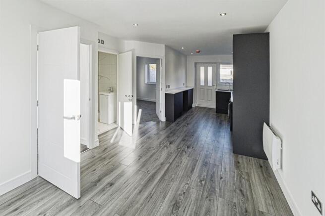 2 bed Terraced Bungalow for sale Image 4