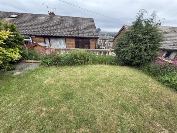 2 bed Semi-Detached Bungalow for sale Image 8
