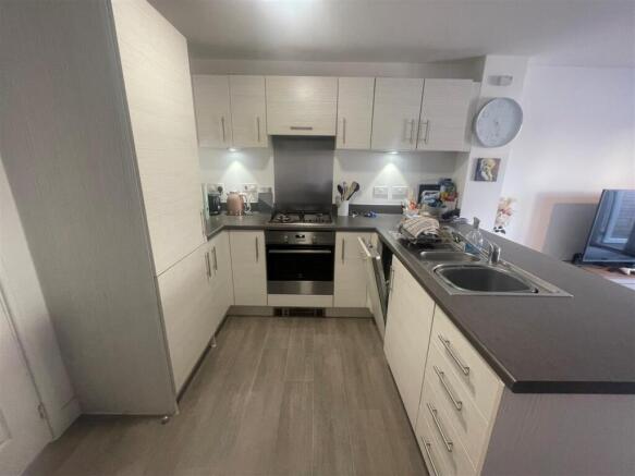 KITCHEN 4.jpg