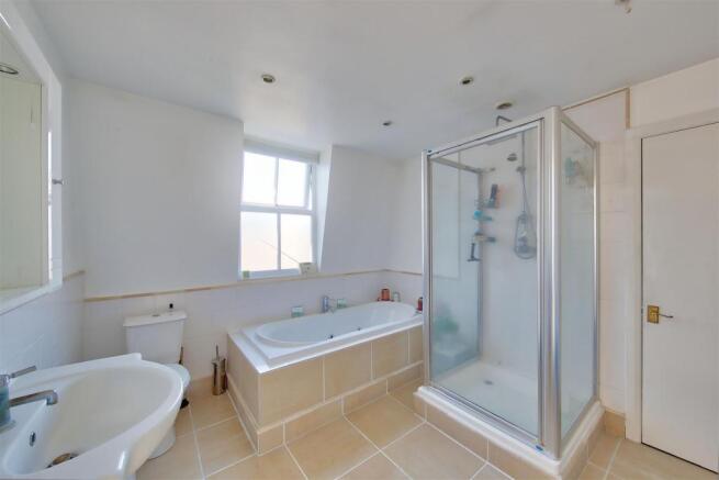 15a_quinton_street_bath1.jpg