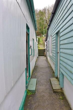 Shared access pathway to garden