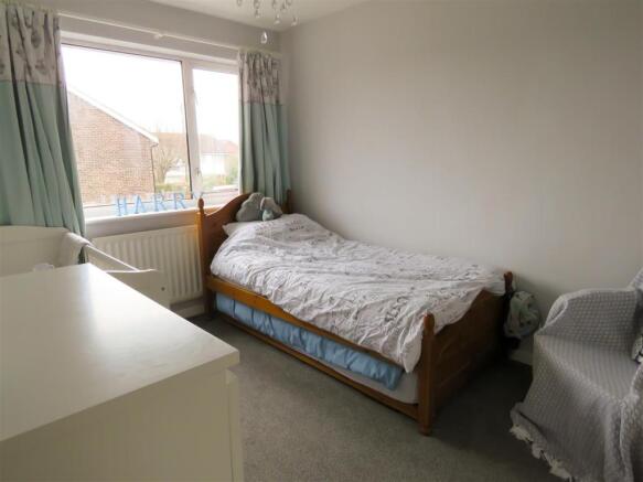Bedroom 2.JPG