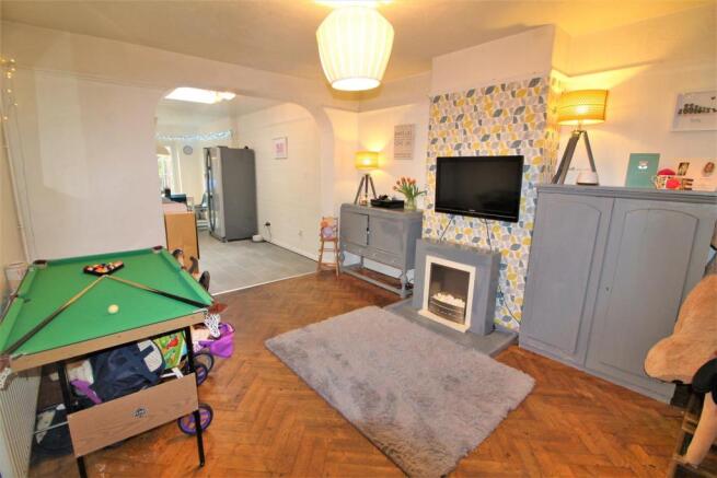 SITTING ROOM/SNUG