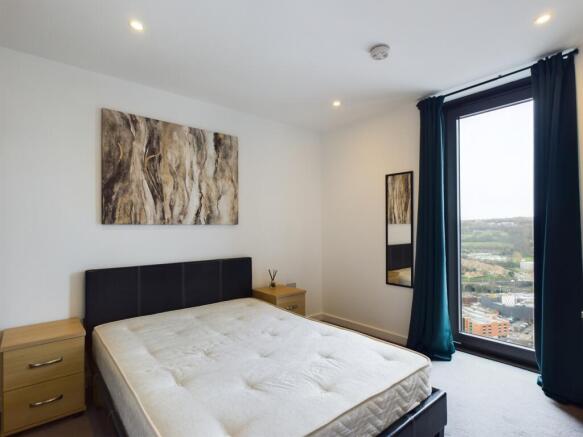 1 bed Apartment to rent Image 5