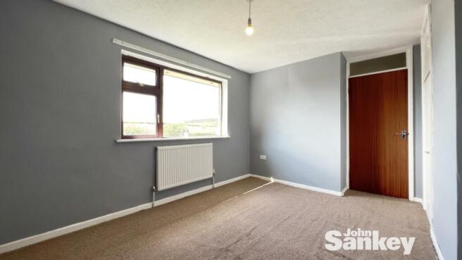 180 Egmanton Rd_4427.jpg