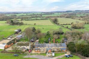 1, Manor Farm Cottages, Road Running Through Baulking, Baulking, Faringdon SN7 7QE