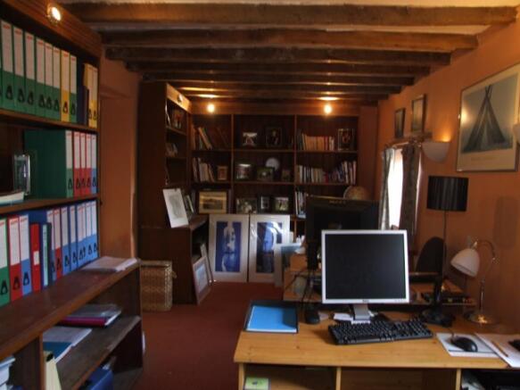 Photo 12