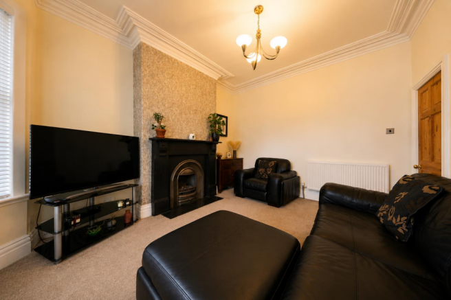 4 bed Terraced for sale Image 5