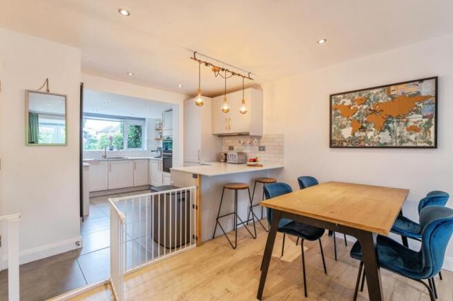 Kitchen/Dining Area
