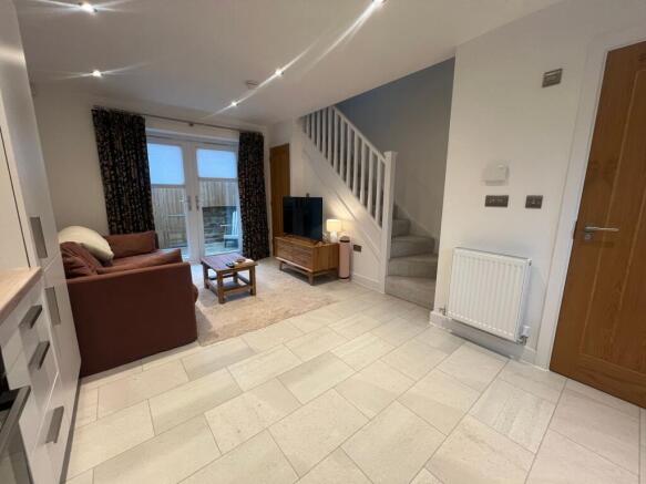 OPEN-PLAN LIVING KITCHEN ROOM
