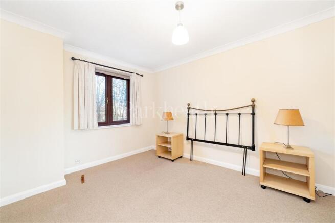10 hadleigh court, 245 Willesden lane nw2-3.jpg