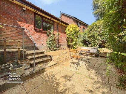 Chambers Drive, Apse Heath, Sandown