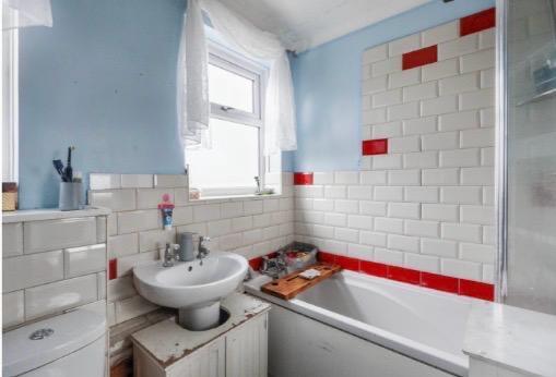 3 bed Terraced for sale Image 7