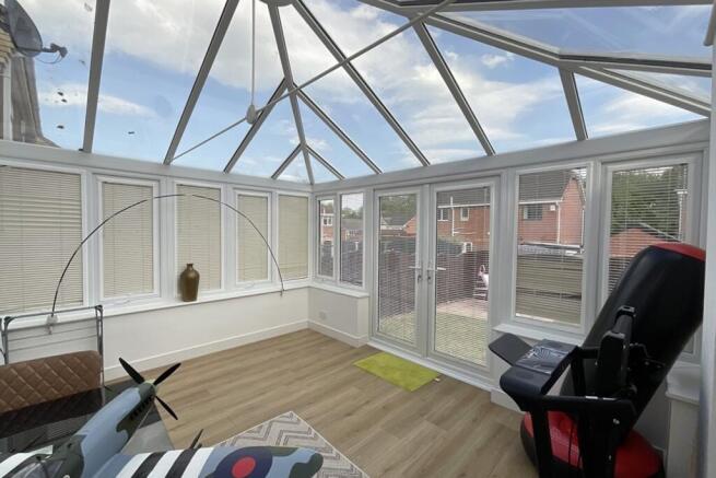 4 bed Detached for sale Image 10