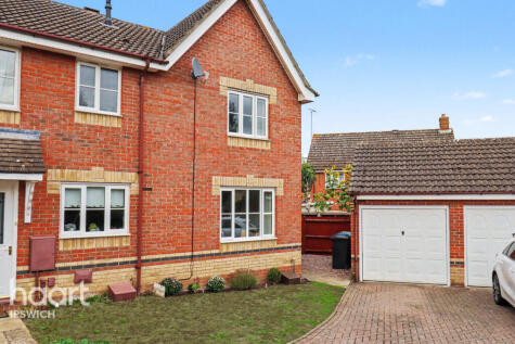 Fritillary Close, Ipswich