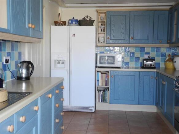Kitchen.JPG