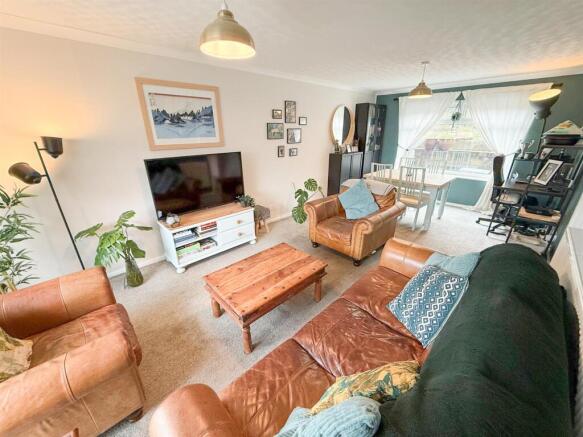 Open Plan Sitting & Dining Room
