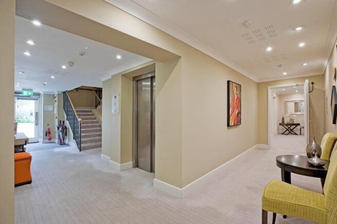 2 bed Retirement Property for sale Image 11