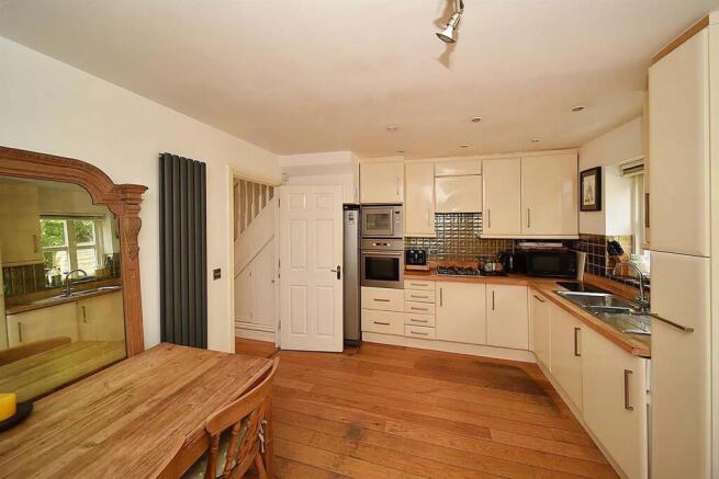 BREAKFAST KITCHEN
