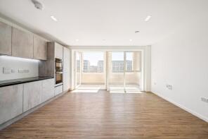 9, Wheatstone Gardens, London W10 5AF