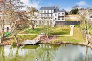 2, Grasmere Apartments, Denmark Street, Diss IP22 4LE