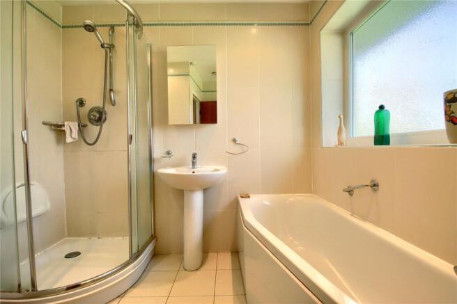 3 bed Bungalow for sale Image 12