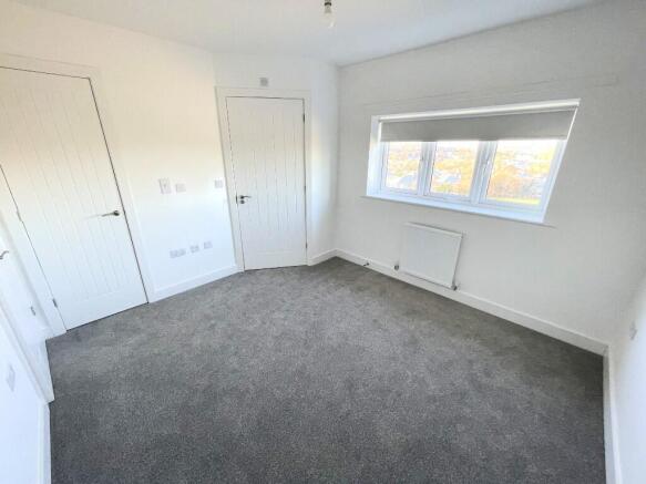 3 bed Semi-Detached to rent Image 7