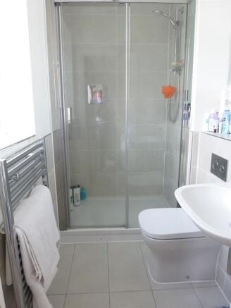 En Suite Shower Room