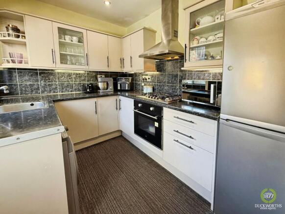 3 bed End of Terrace for sale Image 5