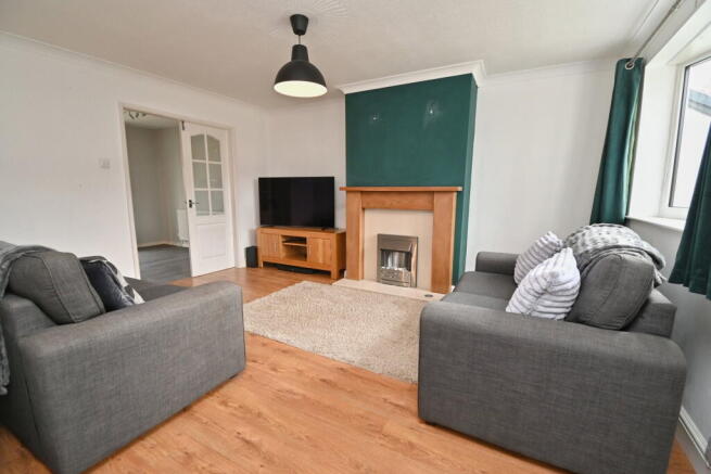2 bed Semi-Detached for sale Image 6