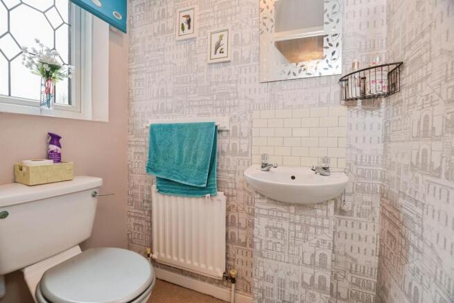 3 bed Detached for sale Image 10