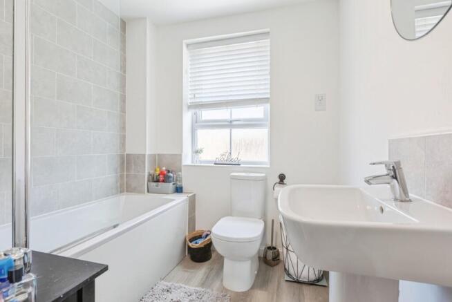 3 bed Semi-Detached for sale Image 12