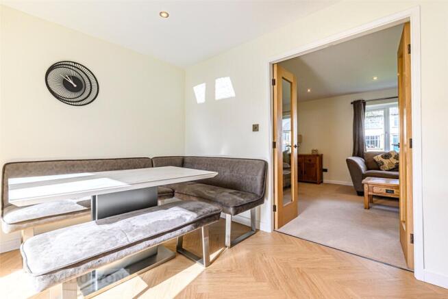 3 bed Bungalow for sale Image 6