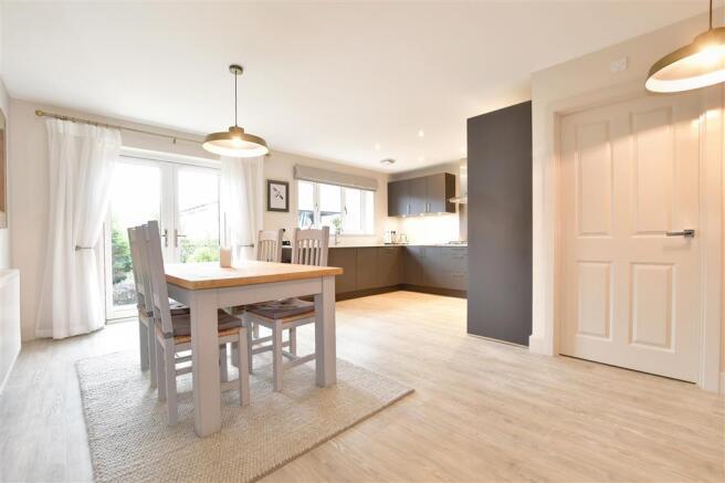 Kitchen/Dining Room